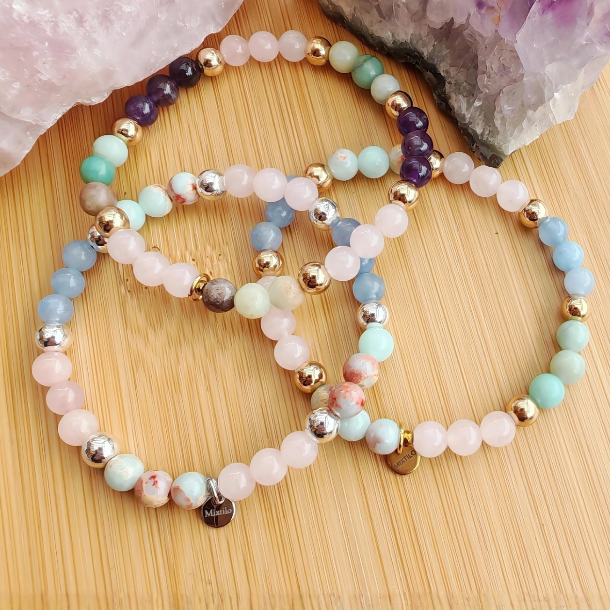 Pulsera de piedras naturales con elástico 