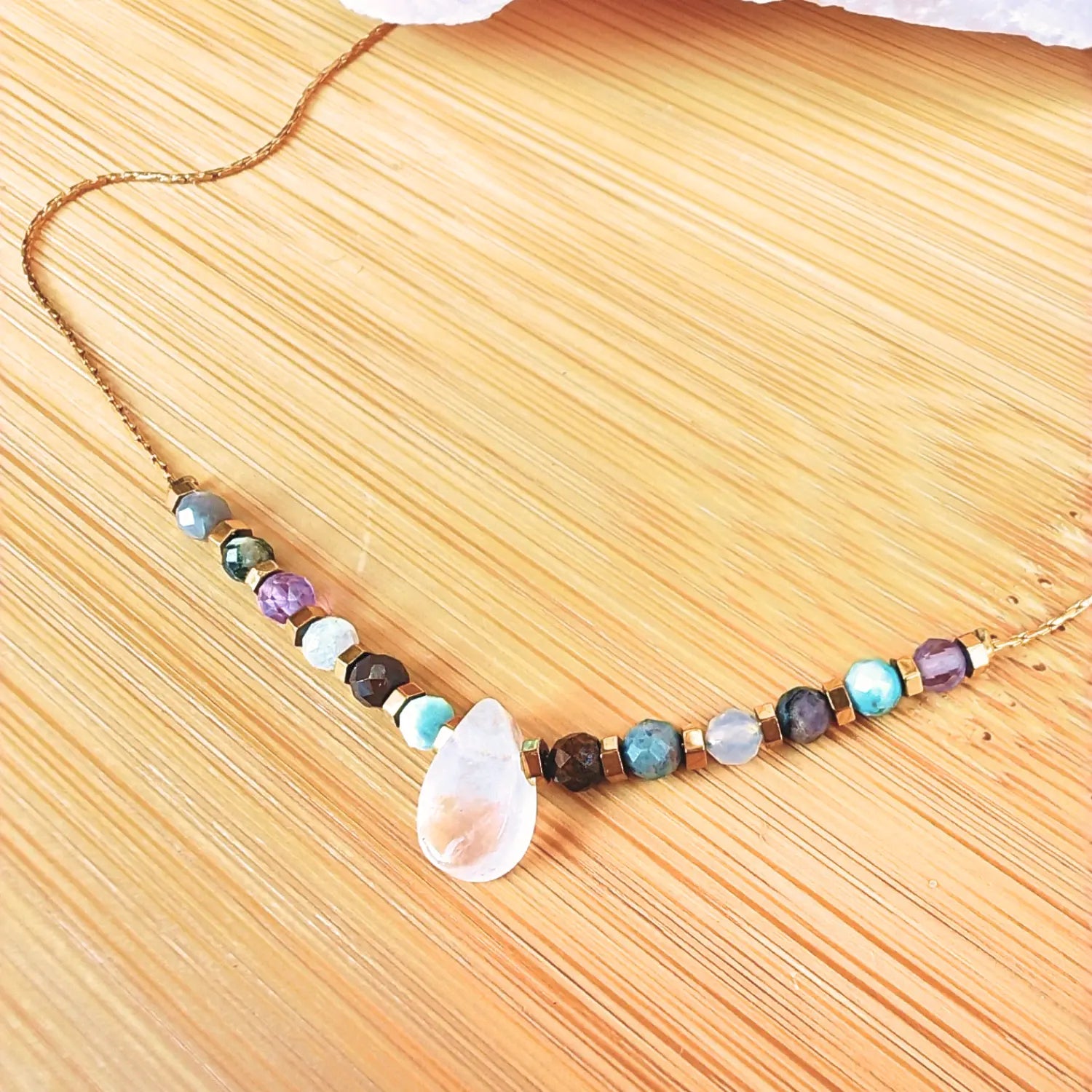 Collar cuarzo rosado con mix de piedras - Energía Positiva