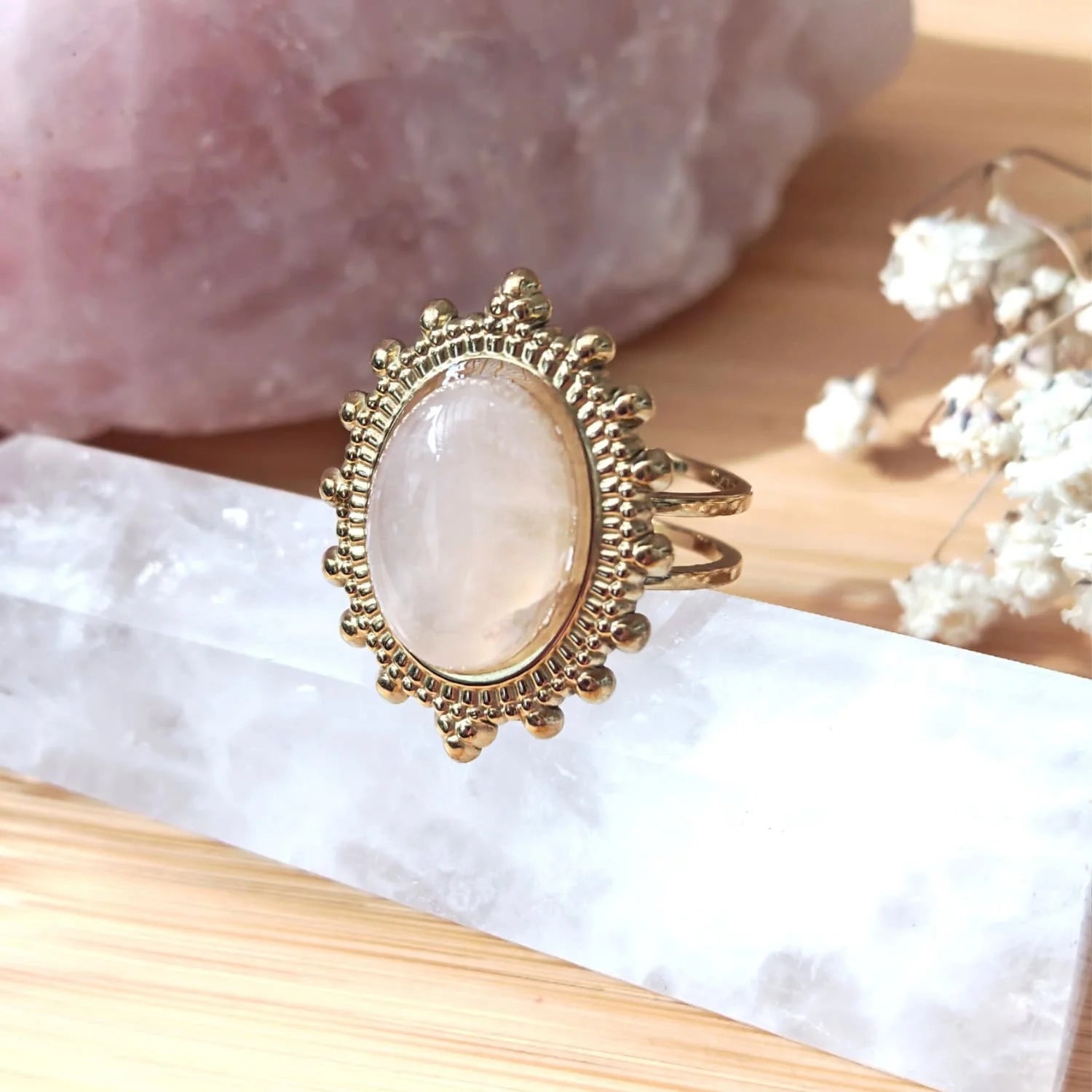 Anillo Cuarzo rosado baño de oro