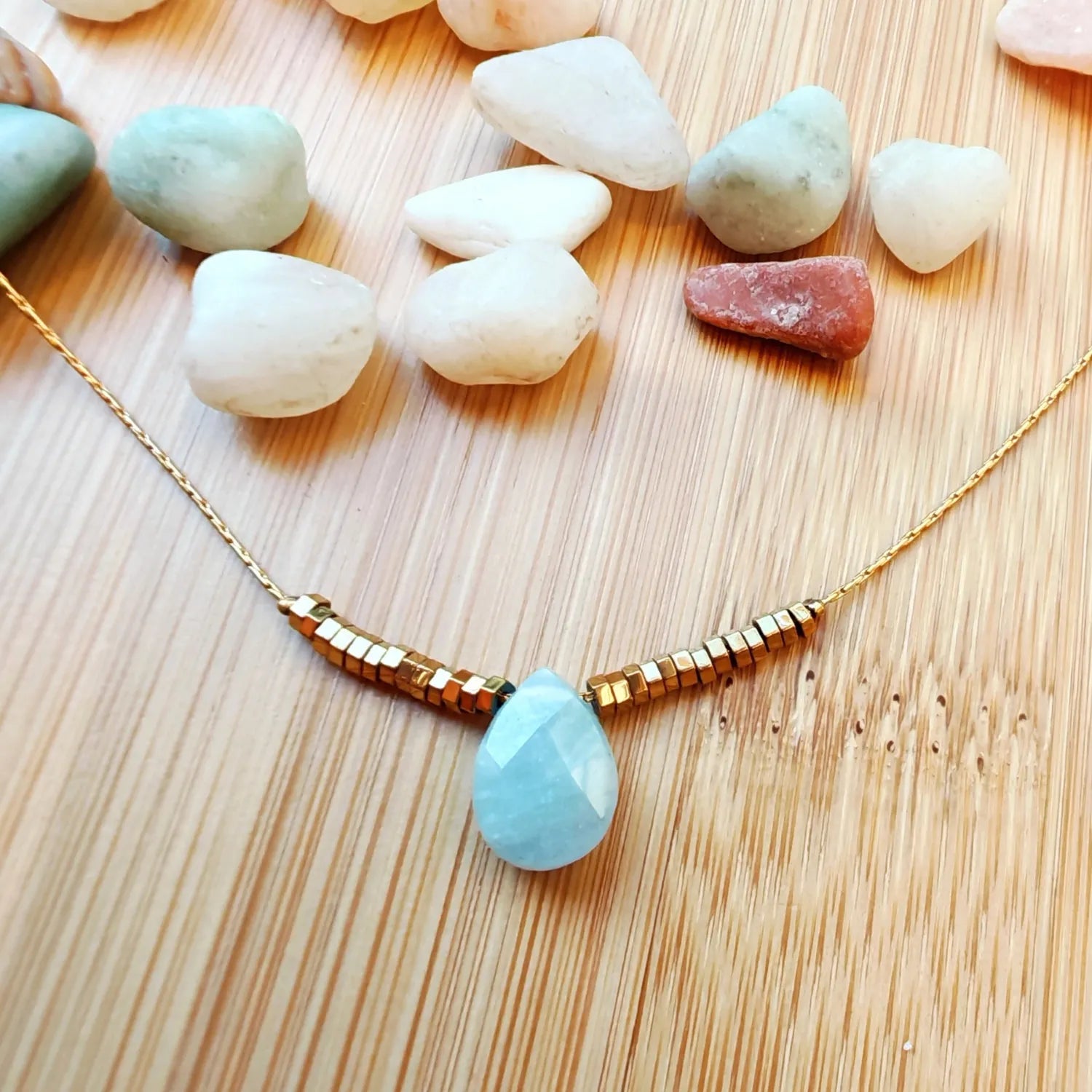 Collar Aguamarina – Protección y Confianza