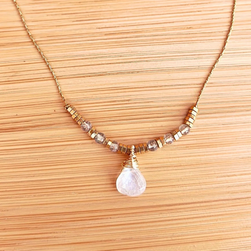 Collar Piedra Luna – Poder Femenino