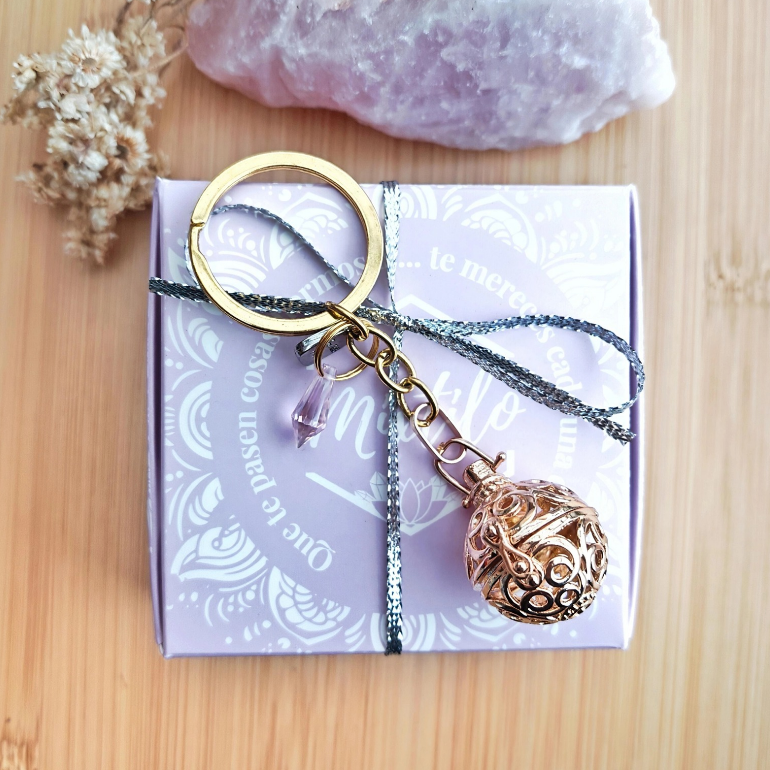 Llamador de Ángeles Esfera Dorado – Armonía, Protección y Sonido Suave | Mixtilo